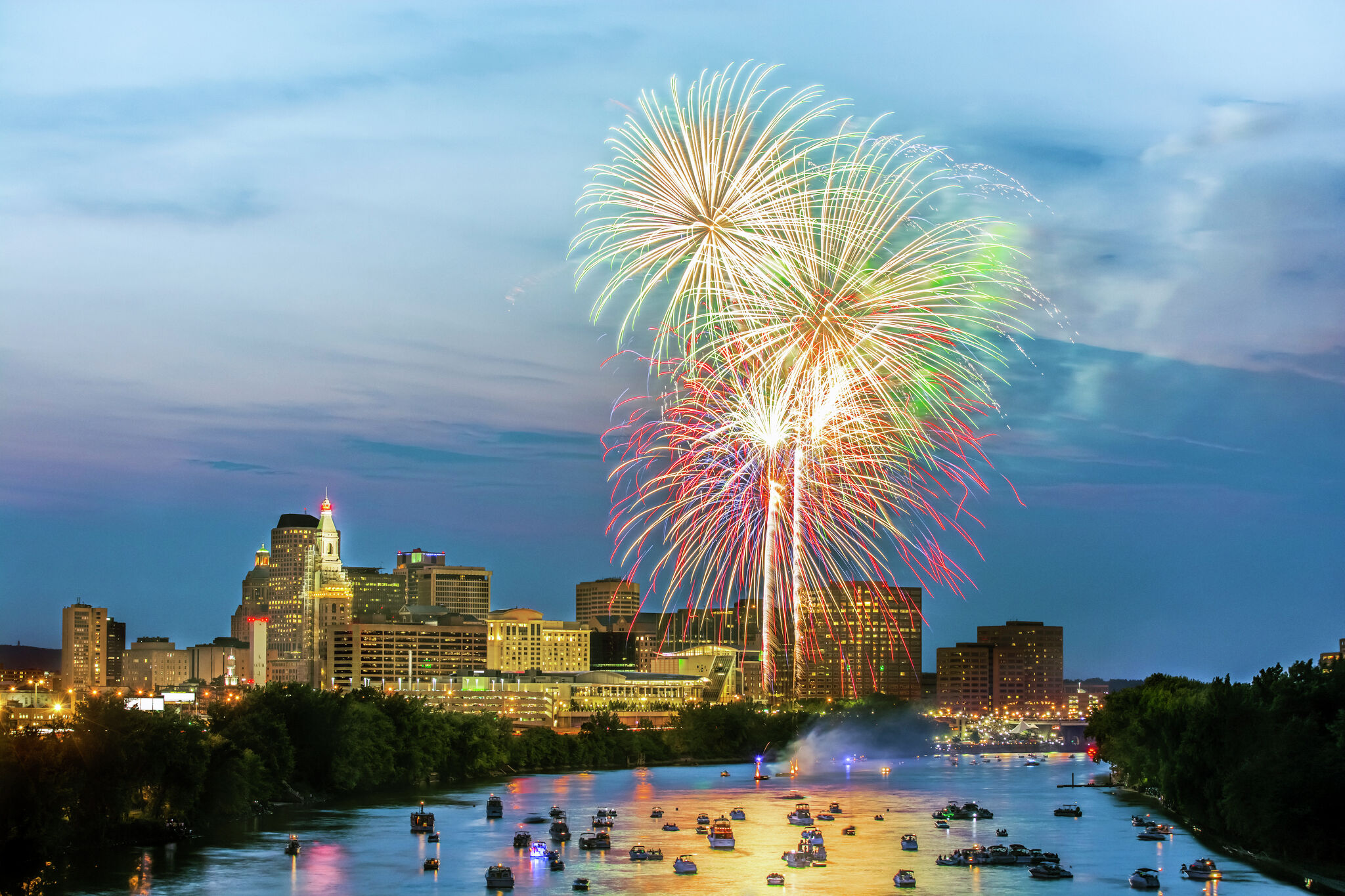 Your guide to the brightest skies in Connecticut for the Fourth of July 2024, outlining when and where to find mesmerizing fireworks displays.